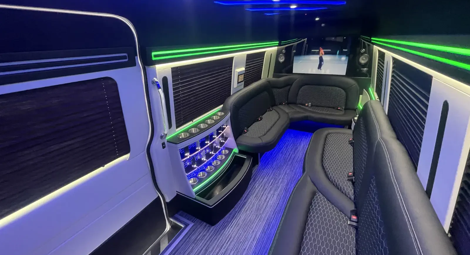 NJ-Sprinter-Limo-White-13-e1747179953615