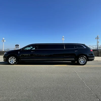 03-First-Class-Limousine-Lincoln-MKT-Stretch-Limo-01-copy